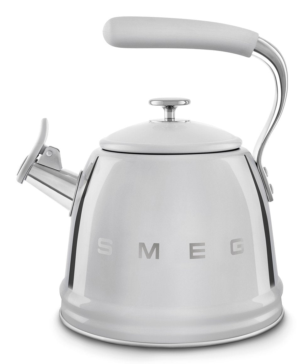 Bouilloire sifflante Smeg 50's Style 2,3 L — Acier inoxydable