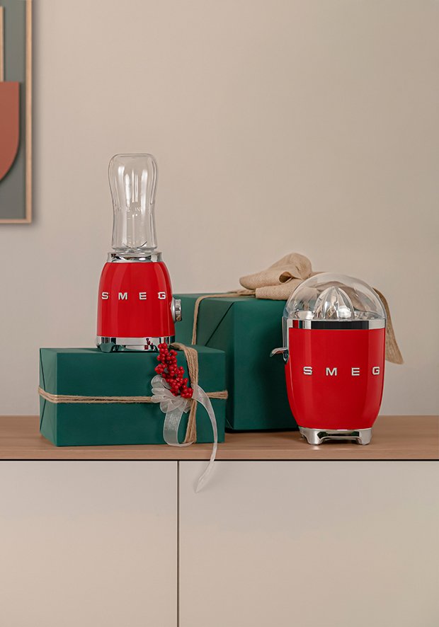 Presse-agrumes Smeg — Rouge